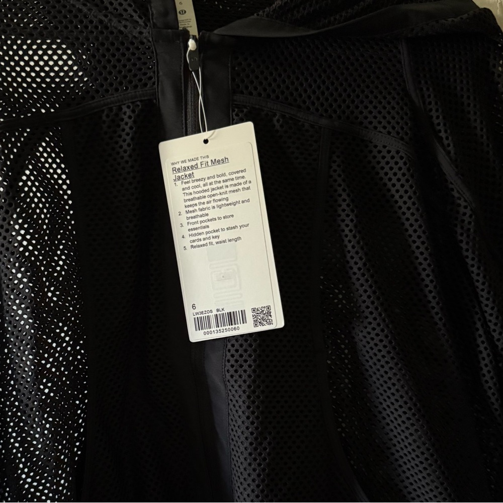 Lululemon - Picture 5 of 5
